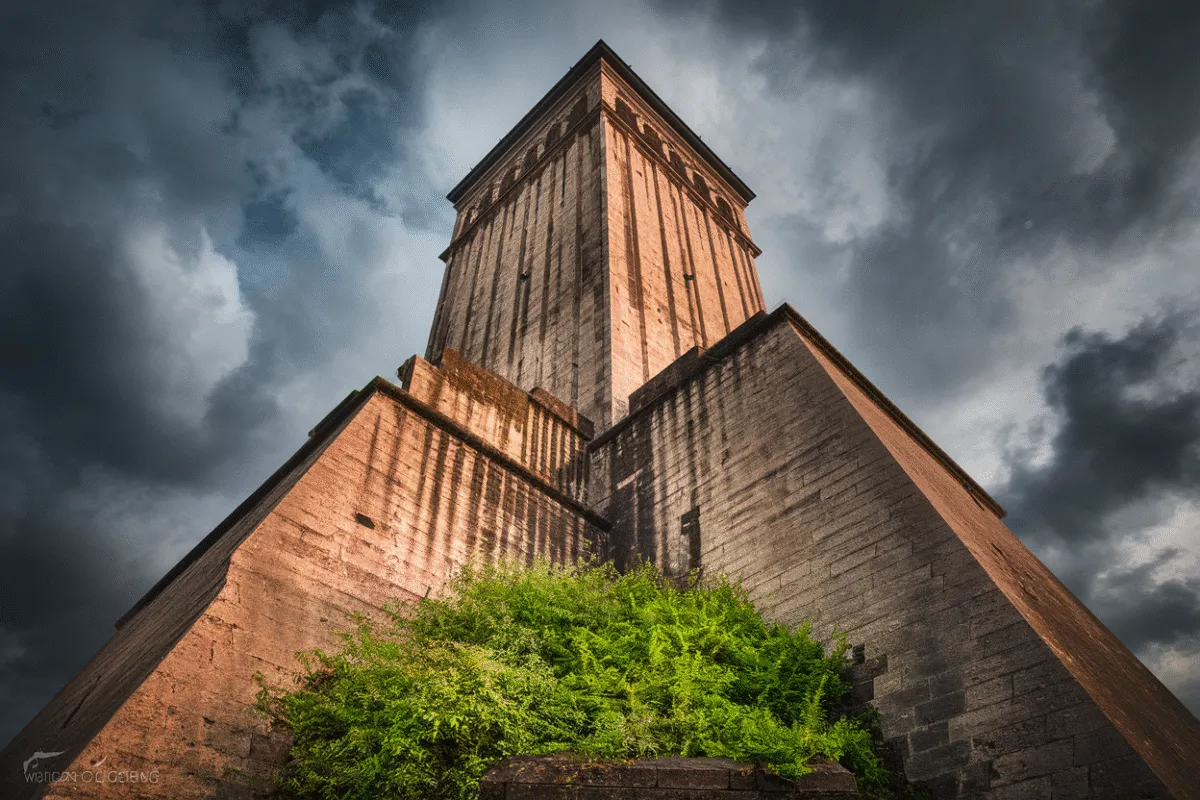 Caen La tour emblématique du chu menacée de démolition après 50